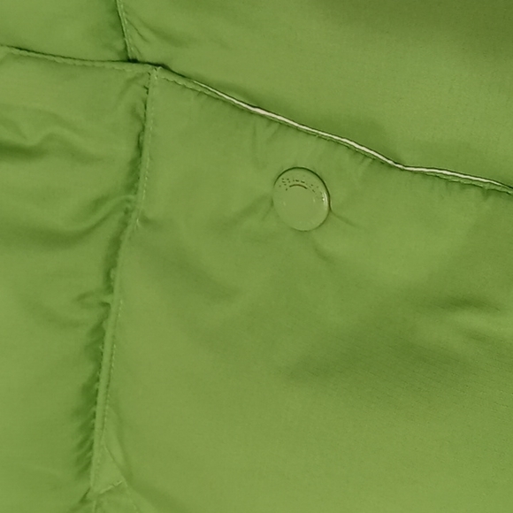 American Eagle Outfitters Reversible Puffer Vest - Picture 6 of 9